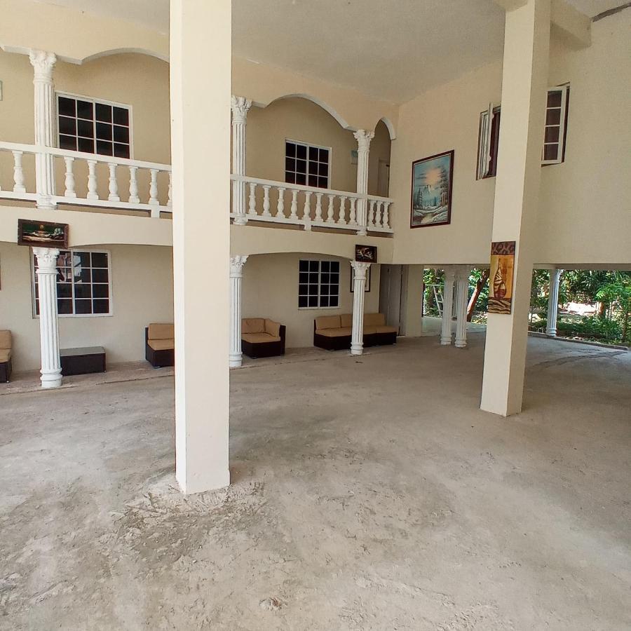 Bed & Breakfast Grace Garden By Eminence Ent Ocho Rios